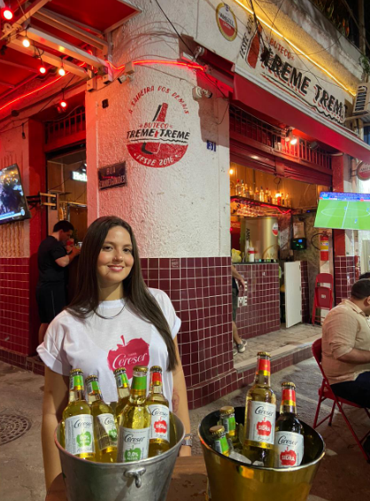 Ativação Cereser em bar parceiro